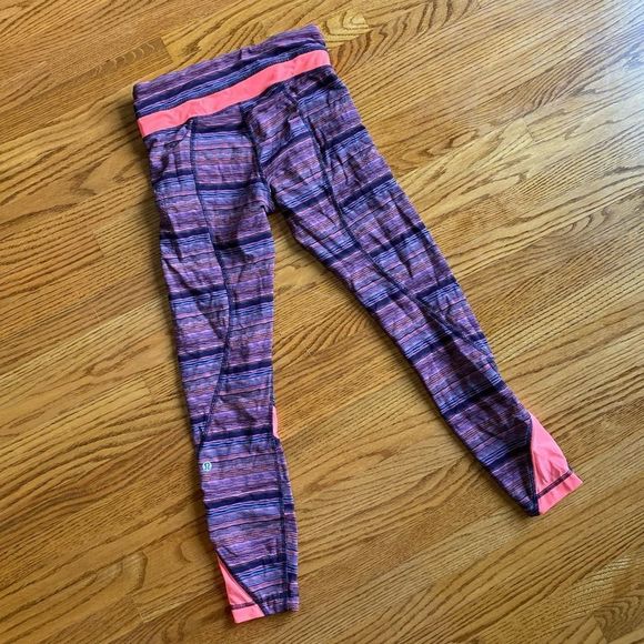 Lululemon Inspire Mid-Rise Tight with Mesh - Size 4 - Picture 4 of 4